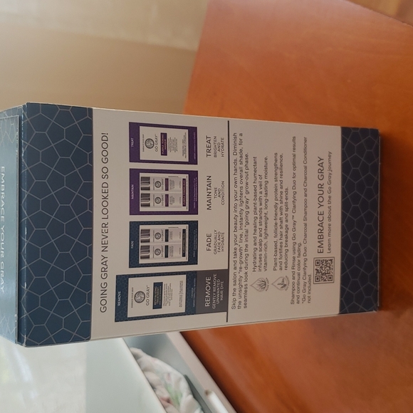 Go Gray revitalizing treatment hair color remover - Picture 3 of 4